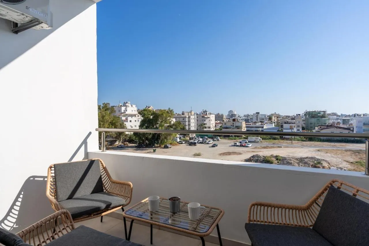 Emerald'S 2-Bedroom Apartment In Larnaca Cyprus