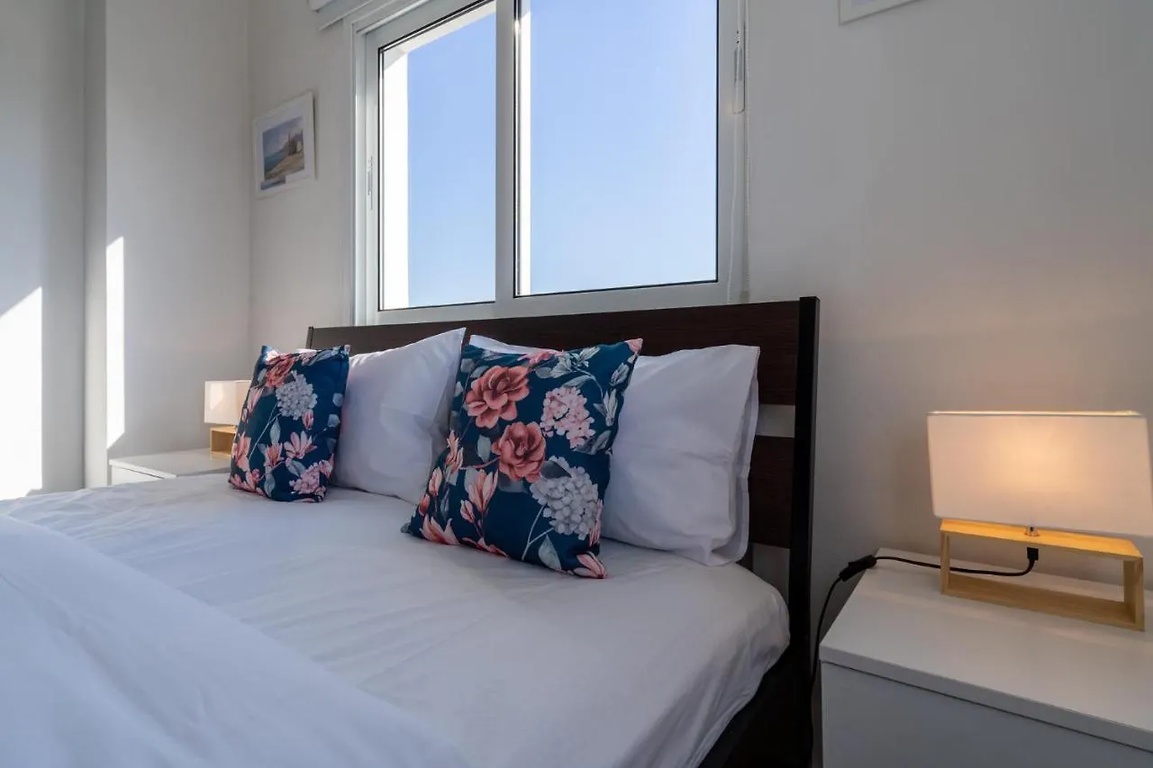 Emerald'S 2-Bedroom Apartment In Larnaca 0*,